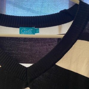 Cielo Black and white striped sweater
